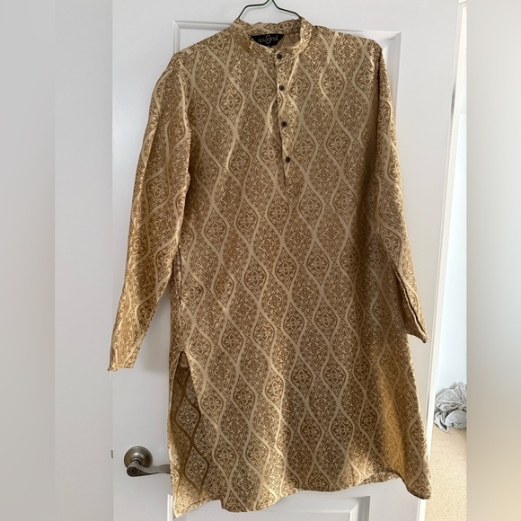Gold Patterned Men’s Kurta - Picture 1 of 3